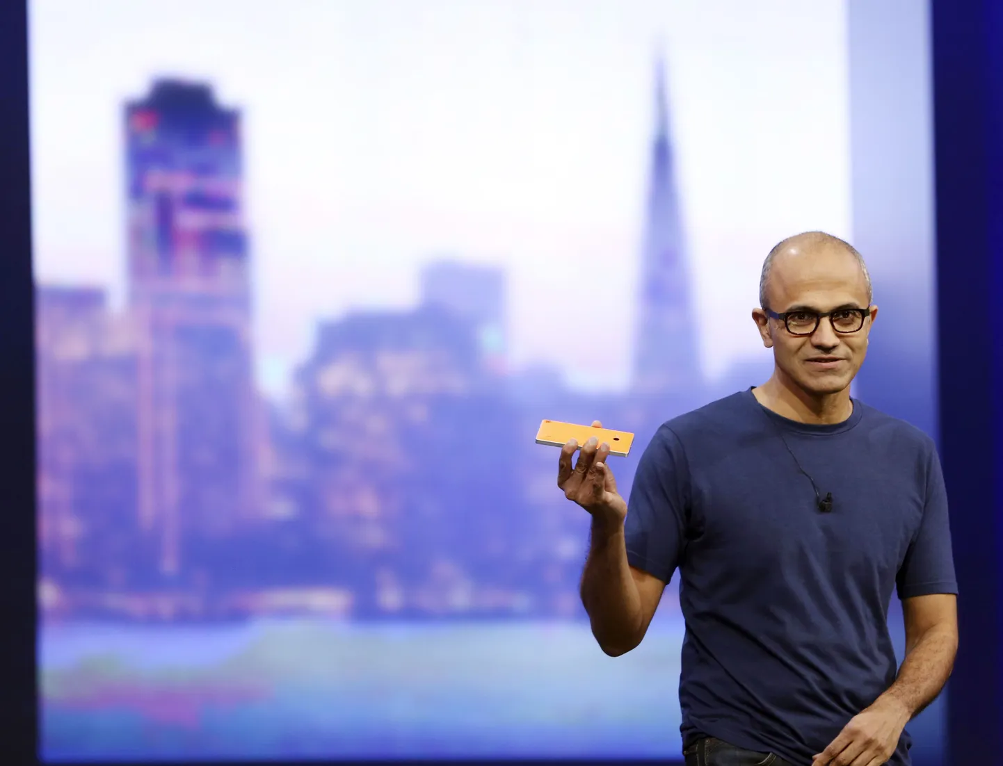 Satya Nadella ja Nokia Lumia