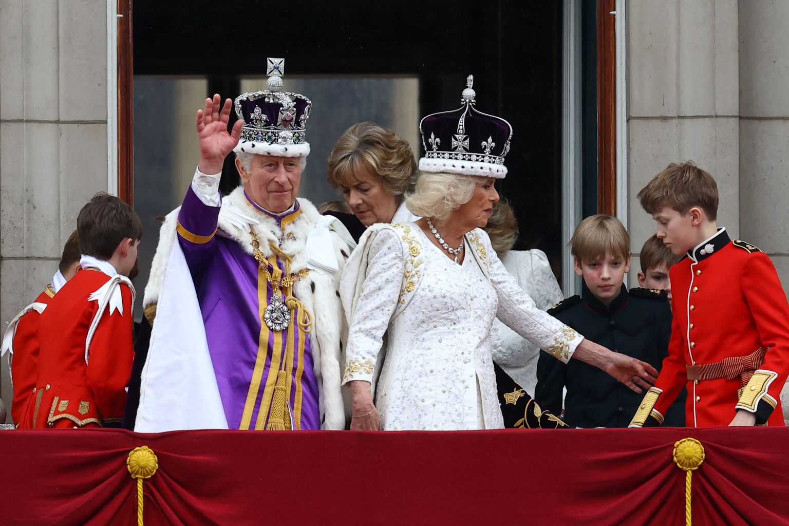 Britain's King Charles and Queen Camilla stand on the Buckingham Palace balcony following their coronation ceremony in London, Britain May 6, 2023. REUTERS/Matthew Childs