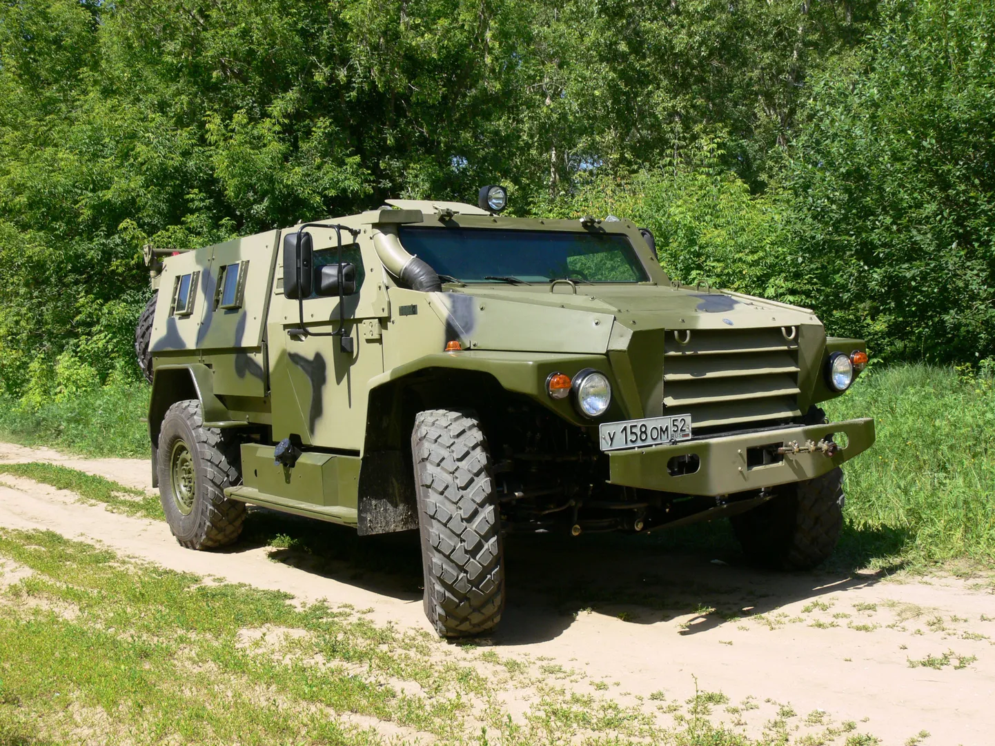 Vene mitmeotstarbeline soomusauto VPK-3927 Volk (Hunt)