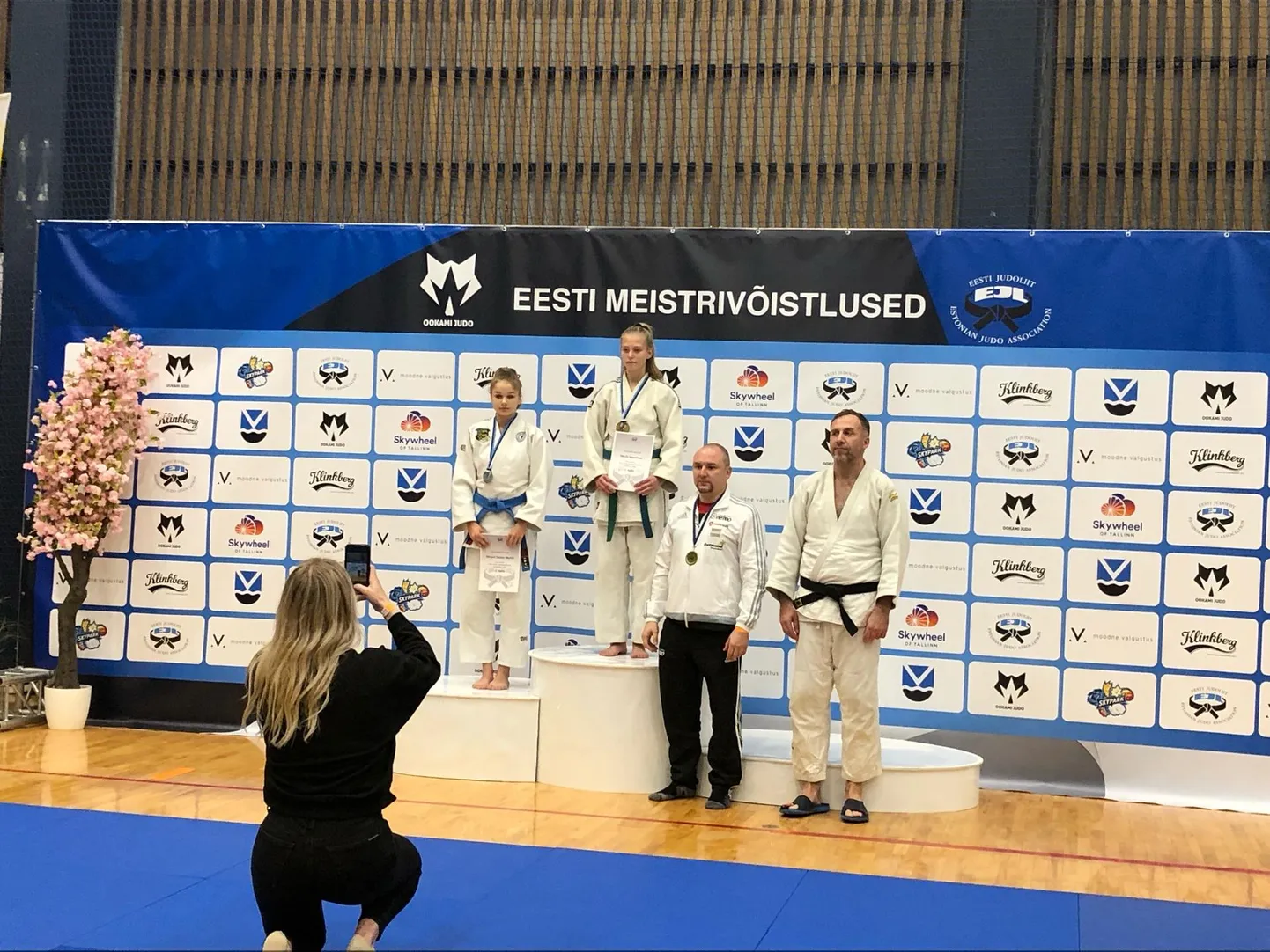 Eesti meistri Merily Kopelmaa (Aitado) autasustamine.