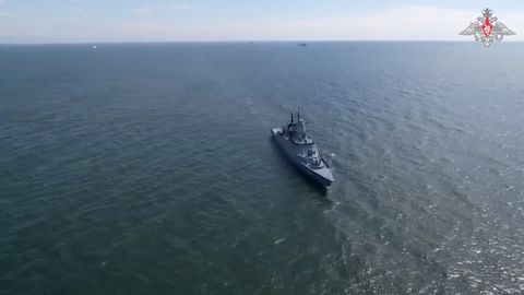 Фото ⟩ Россия начала маневры в Балтийском море