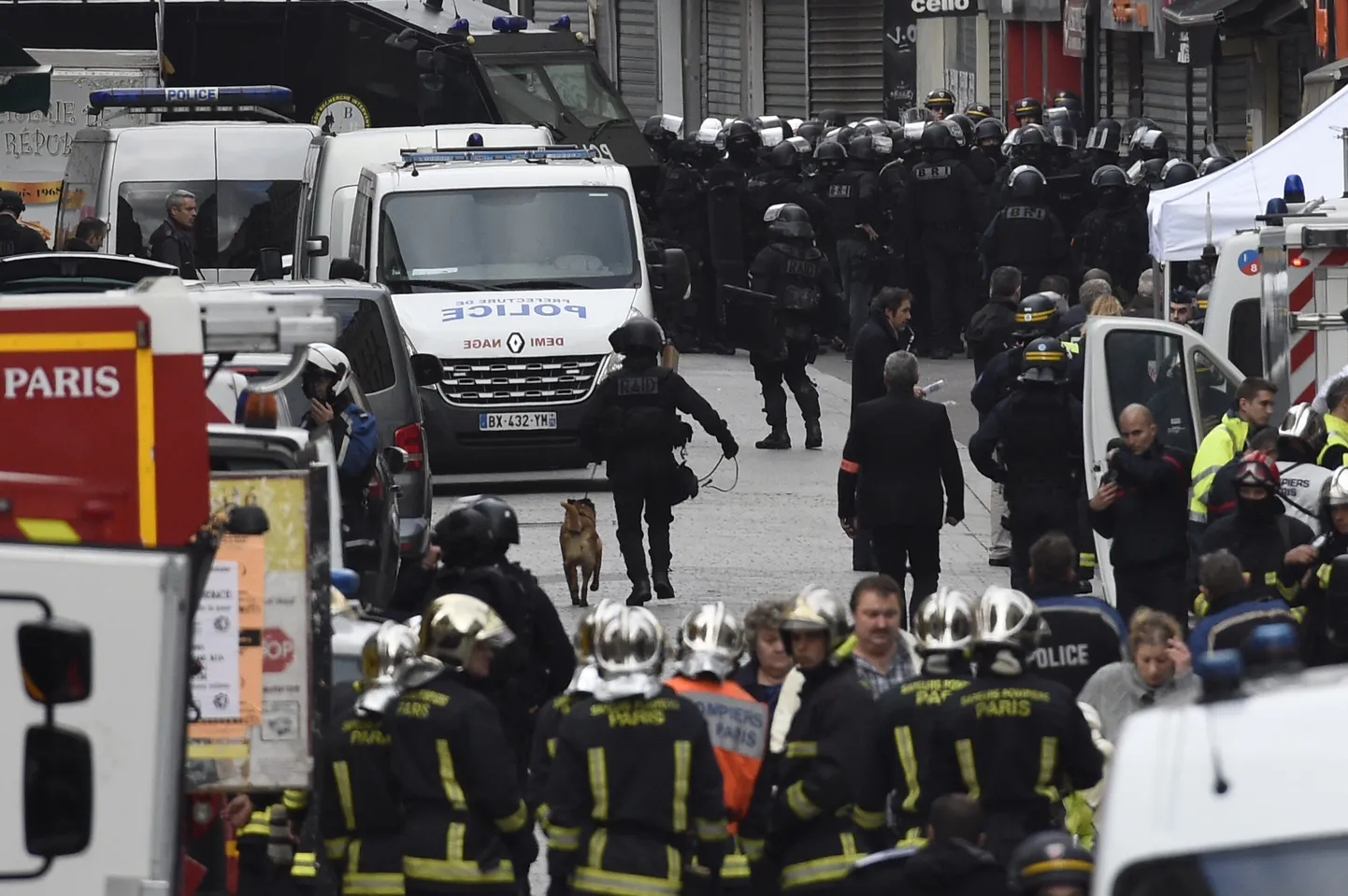 Полицейская операция в Сен-Дени 18 ноября.
