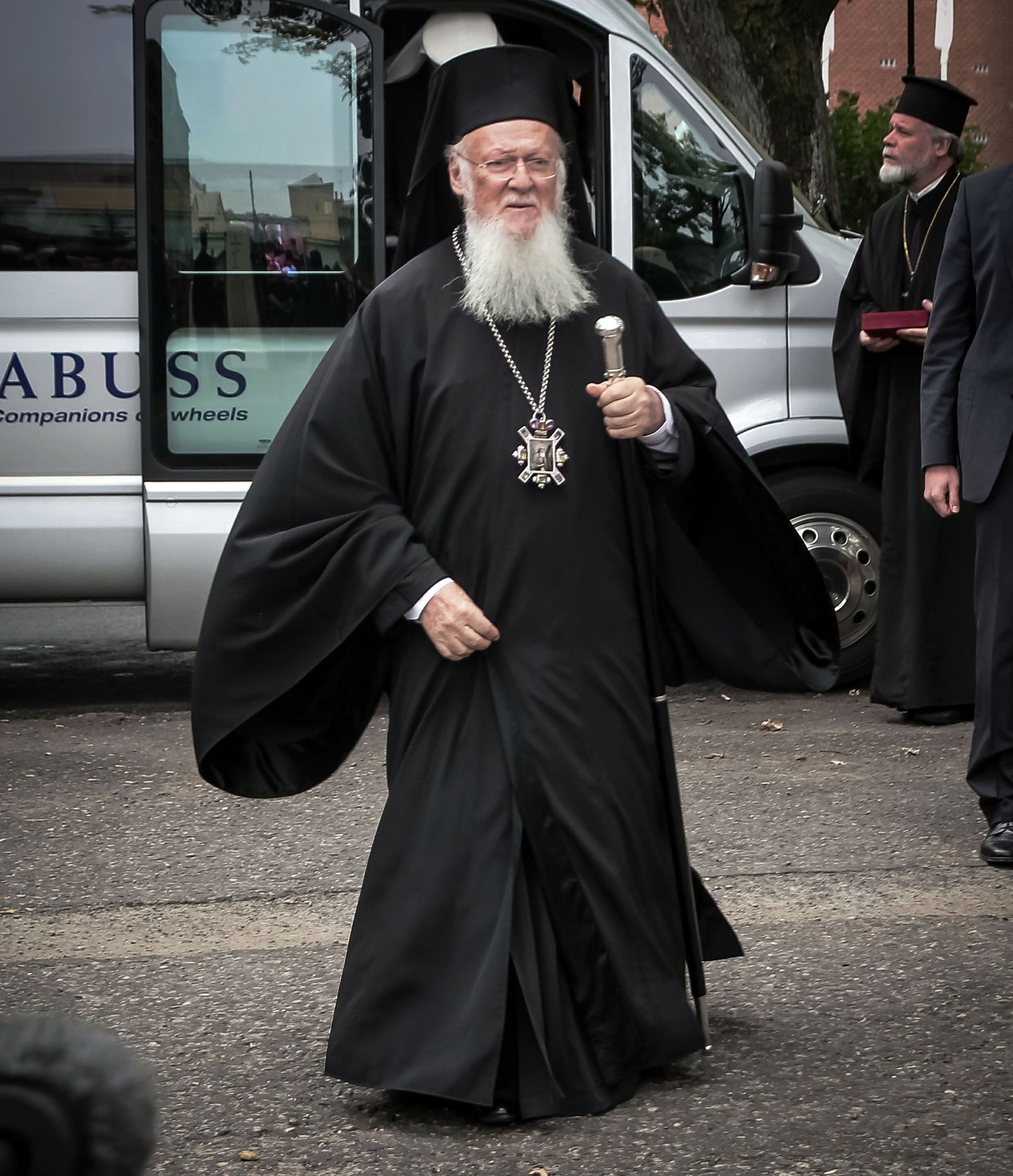 Konstantinoopoli peapiiskop ja oikumeeniline patriarh Bartolomeus käis nädalapikkuse Eesti visiidi ajal ühe päeva jooksul Kihnus, Muhumaal ja Saaremaal.