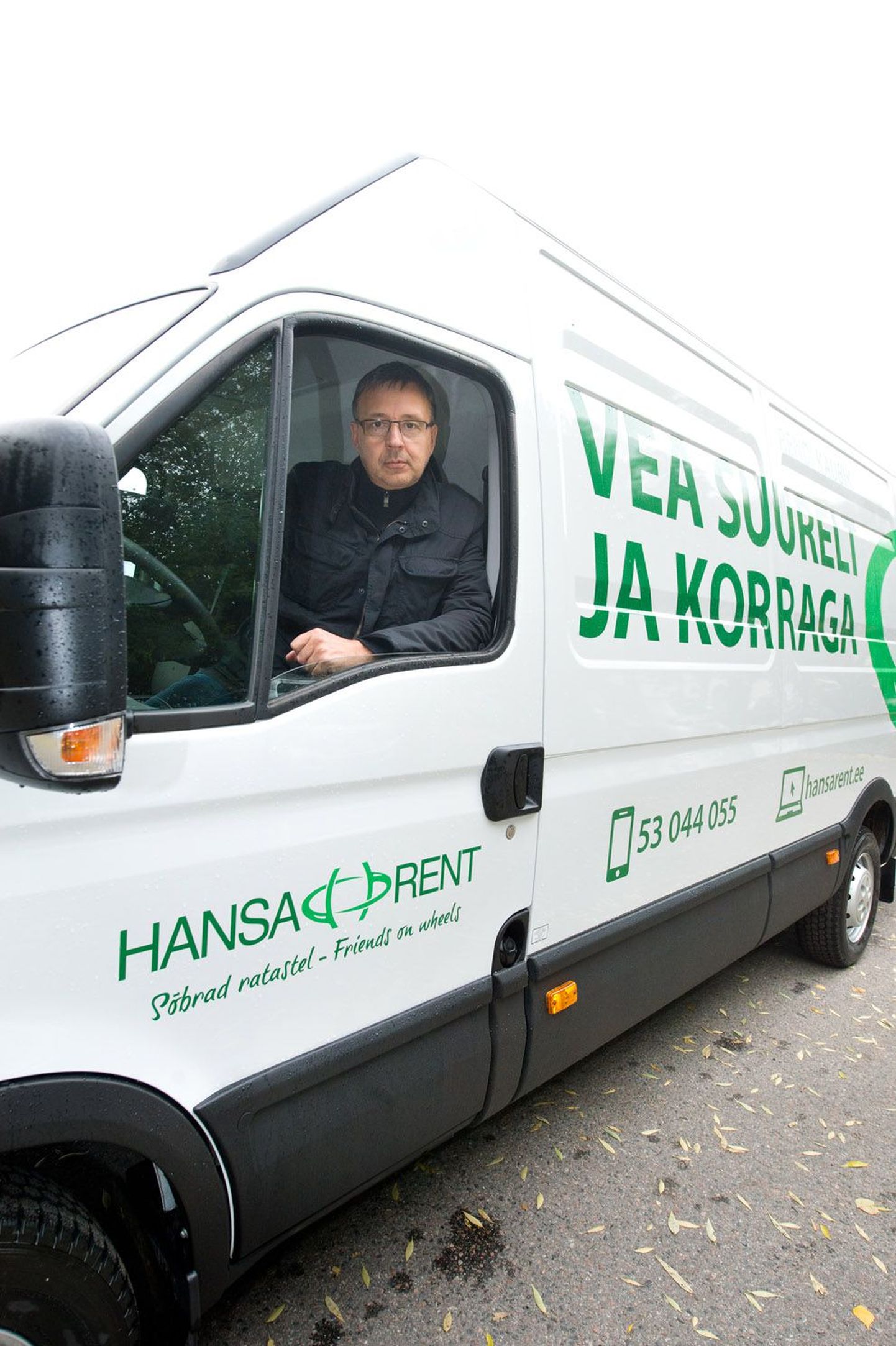 Hansarent hakkab pakkuma ka kaubikute rendi teenust. Pildil keerab rooli Hansa Grupi tegevjuht Sergei Vahnitski.
