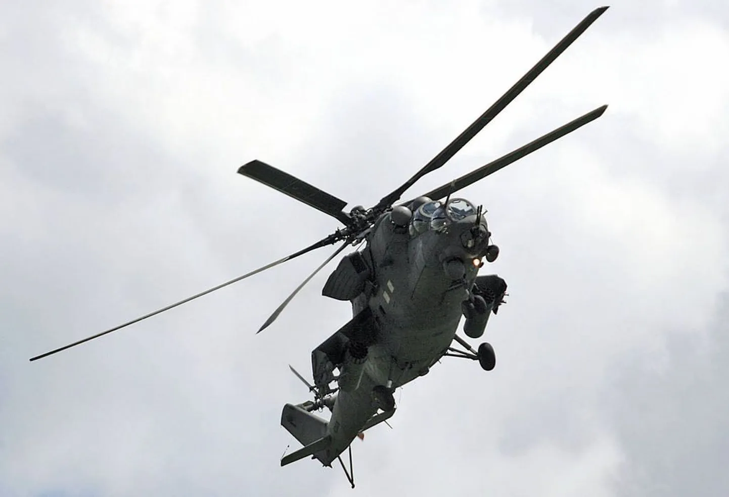 Российский военный вертолет. Снимок иллюстративный.