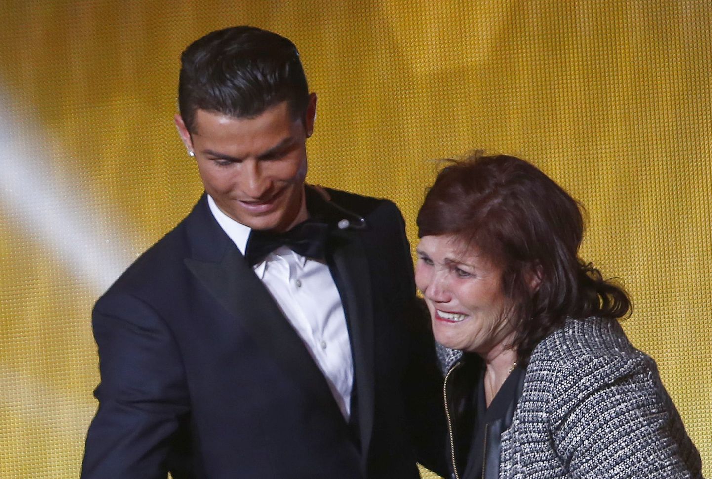 Cristiano Ronaldo ja tema ema Dolores Aveiro.