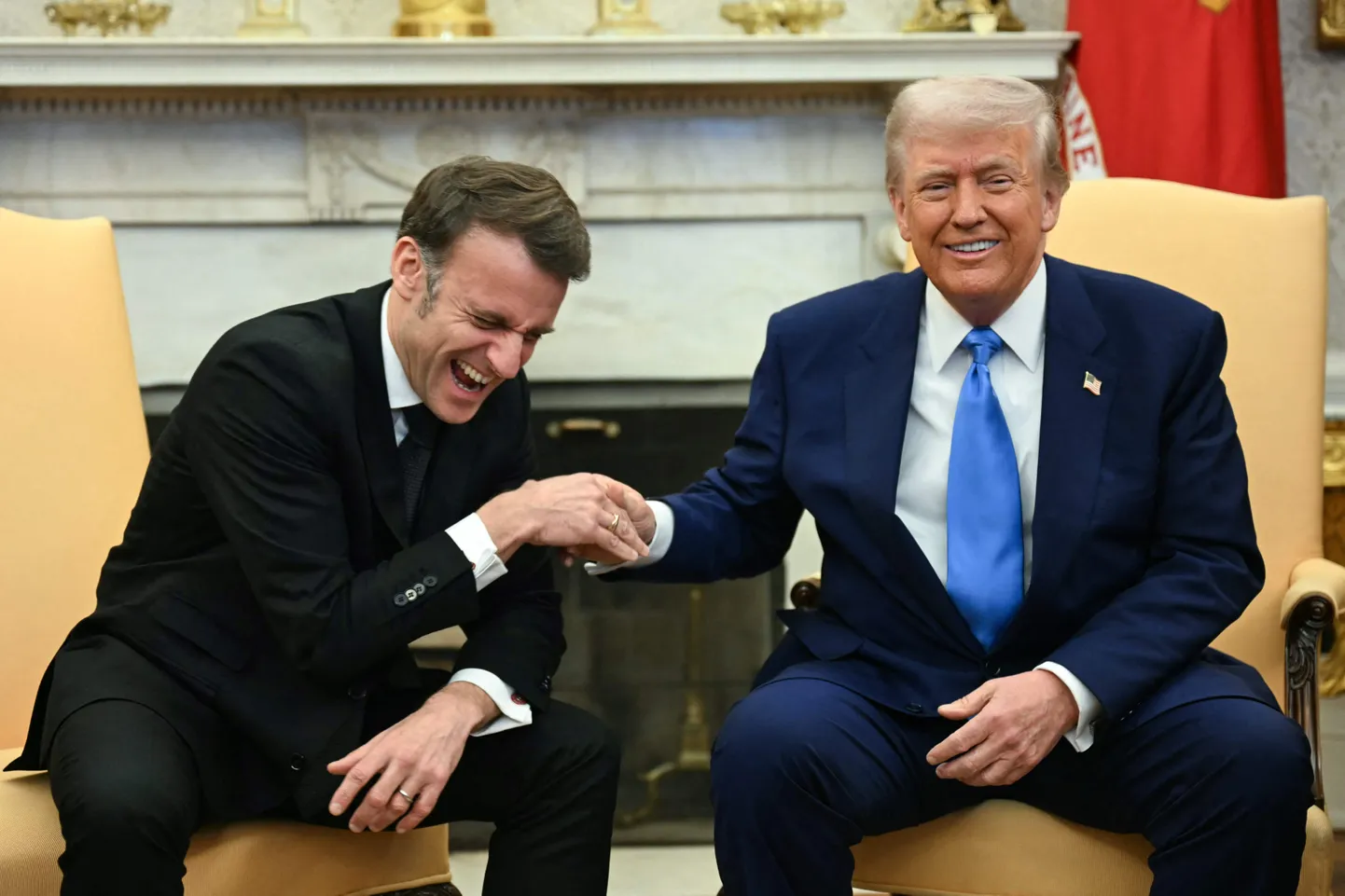 Prantsusmaa president Emmanuel Macron ja USA president Donald Trump kohtusid 24. veebruaril 2025 Washingtonis Valges Majas. Kahe poliitiku kummaline käepigistus on juba aastaid silma jäänud.