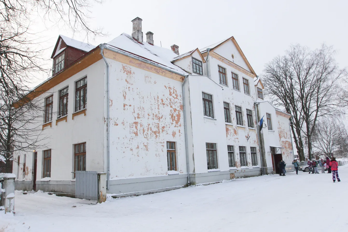 MTÜ Habitus tegutses varem Lembitu tänaval vanas koolimajas koos toidupangaga.