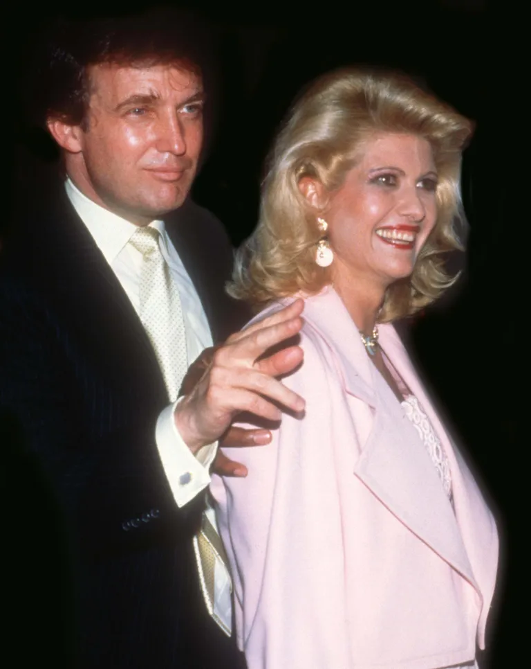 Donald ja Ivana Trump dateerimata fotol