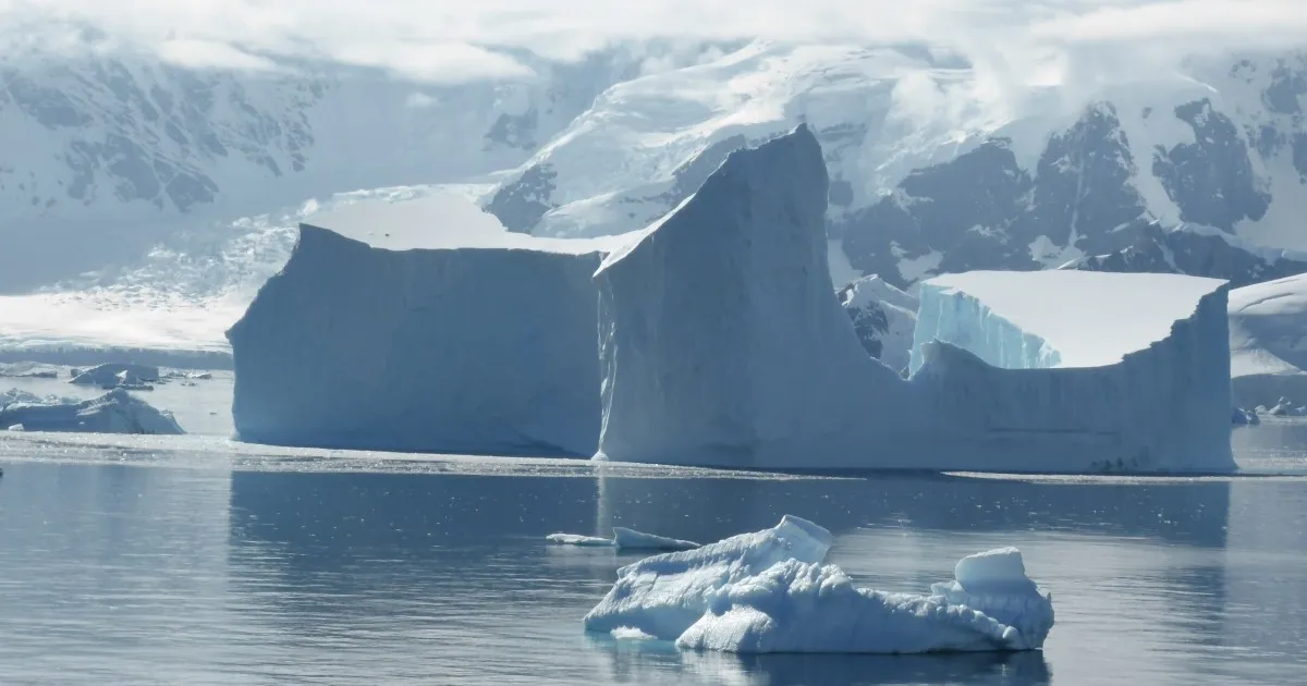 Du-te repede!  ⟩ Gheața din Antarctica continuă să se topească – din motive nemaiîntâlnite până acum