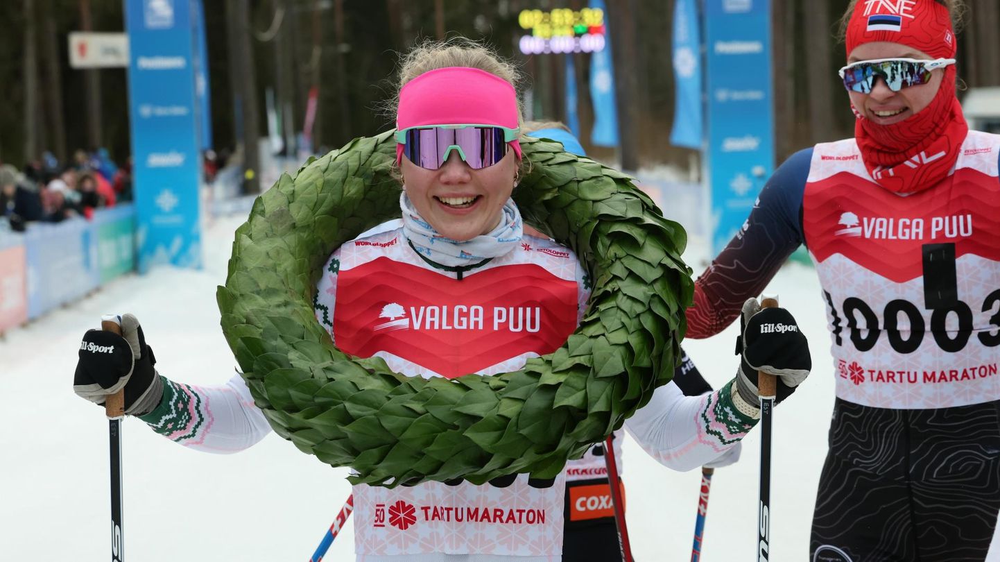 Pühapäeval peetud 50. Tartu maratoni võitis naiste arvestuses Viljandimaa suusataja Teesi Tuul, püstitades eriti kiirel rajal isikliku rekordi 2:53.04,3.