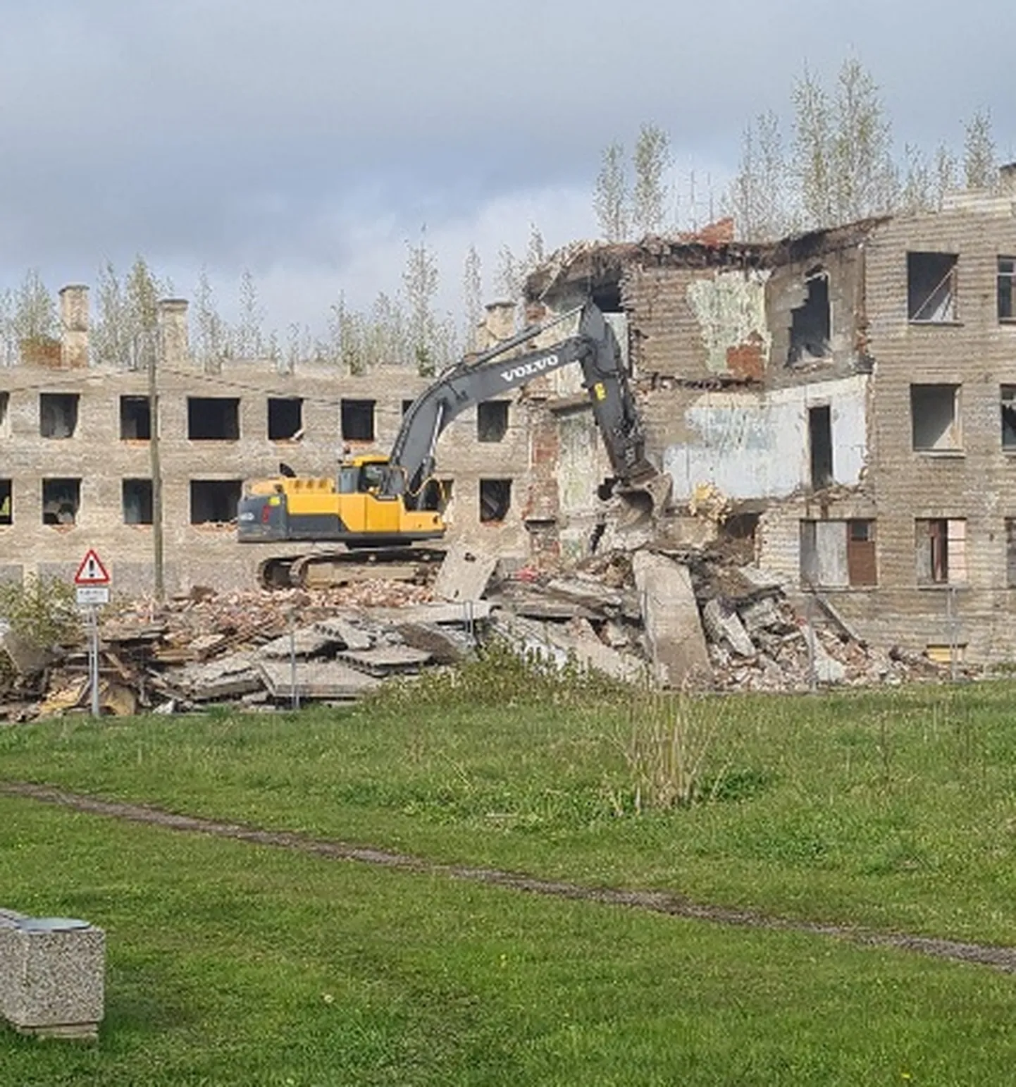 Сомпаские развалины резали глаз горожанам уже много лет, но скоро картинка на улицах изменится.