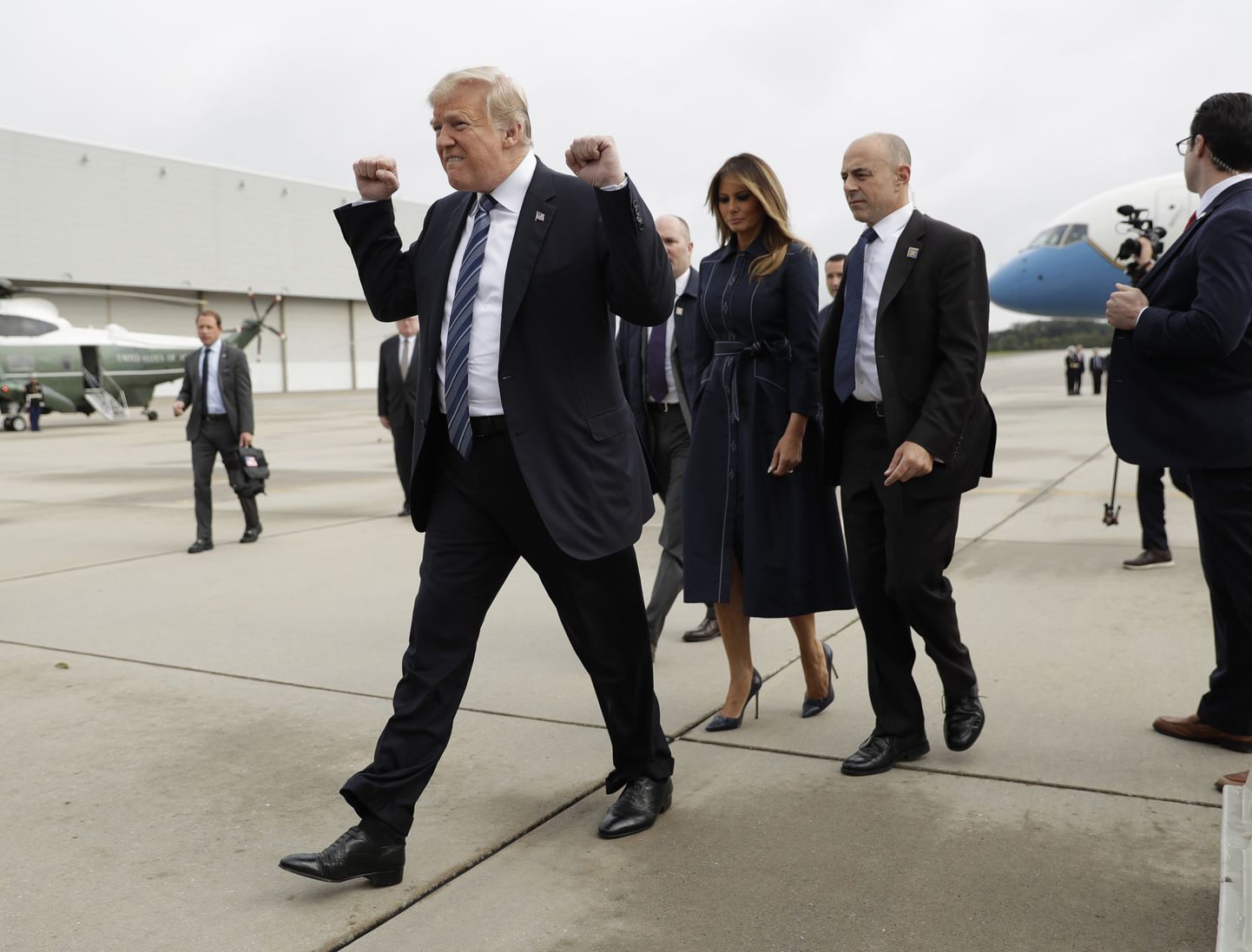 Ameerika Ühendriikide president Donald Trump saabus mälestusüritusele Pennsylvania osariigis.