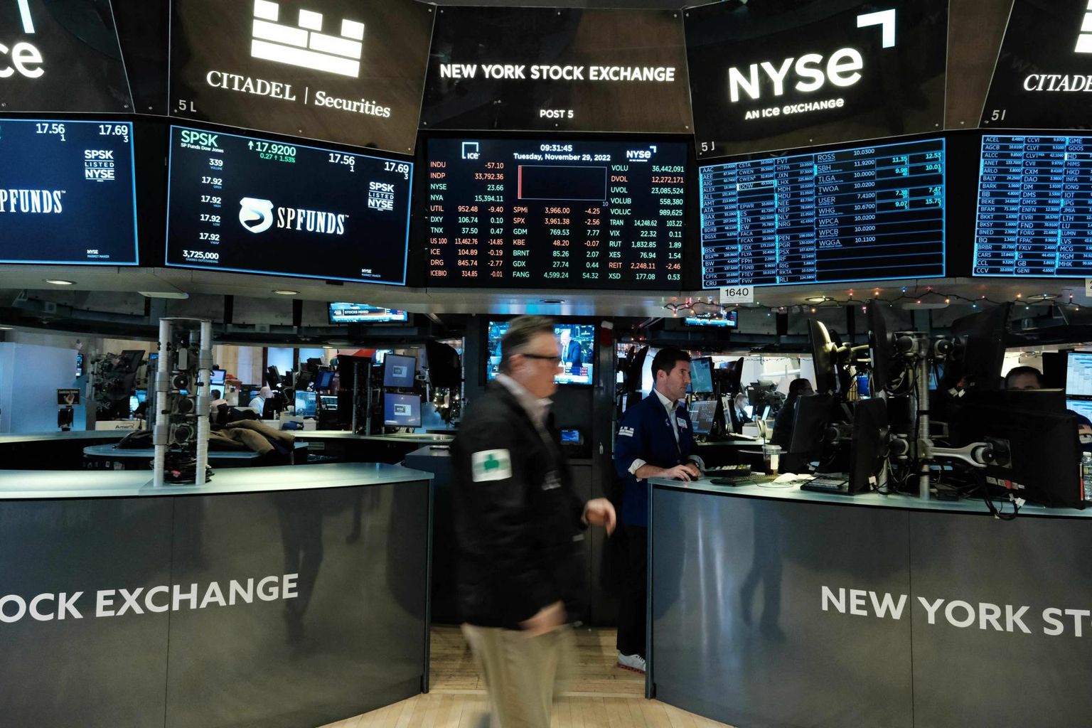 New Yorgi börs tegi reipa hüppe.