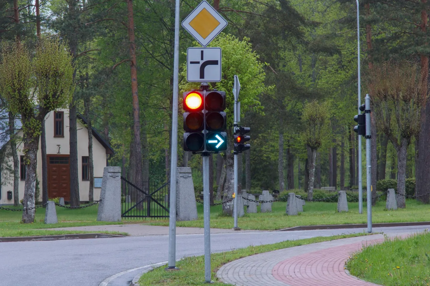 Valgusfoor. Foto on illustratiivne.
