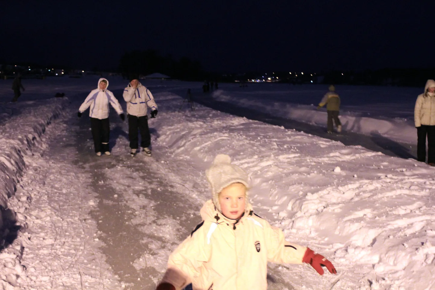 Rattaklubi on õhtust uisutamist korraldanud varemgi. Pilt on 2010. aastast.