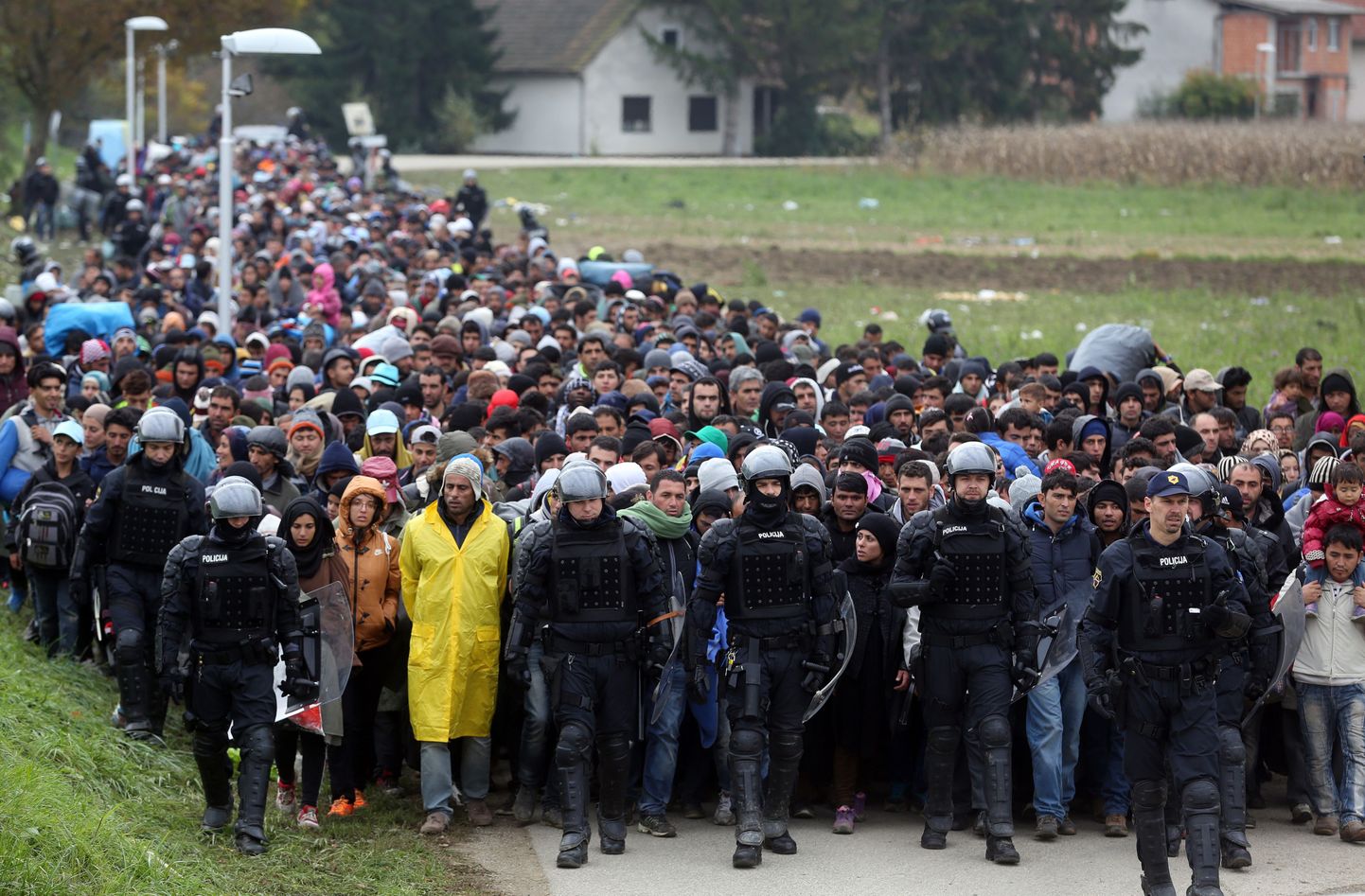 Мигранты в Словении.