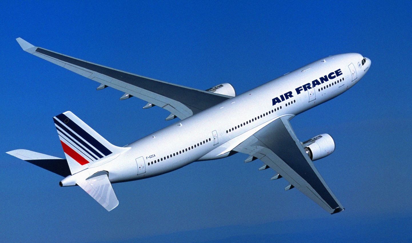 Brasiilia sinivereline jäi Air France`i lennul kadunuks