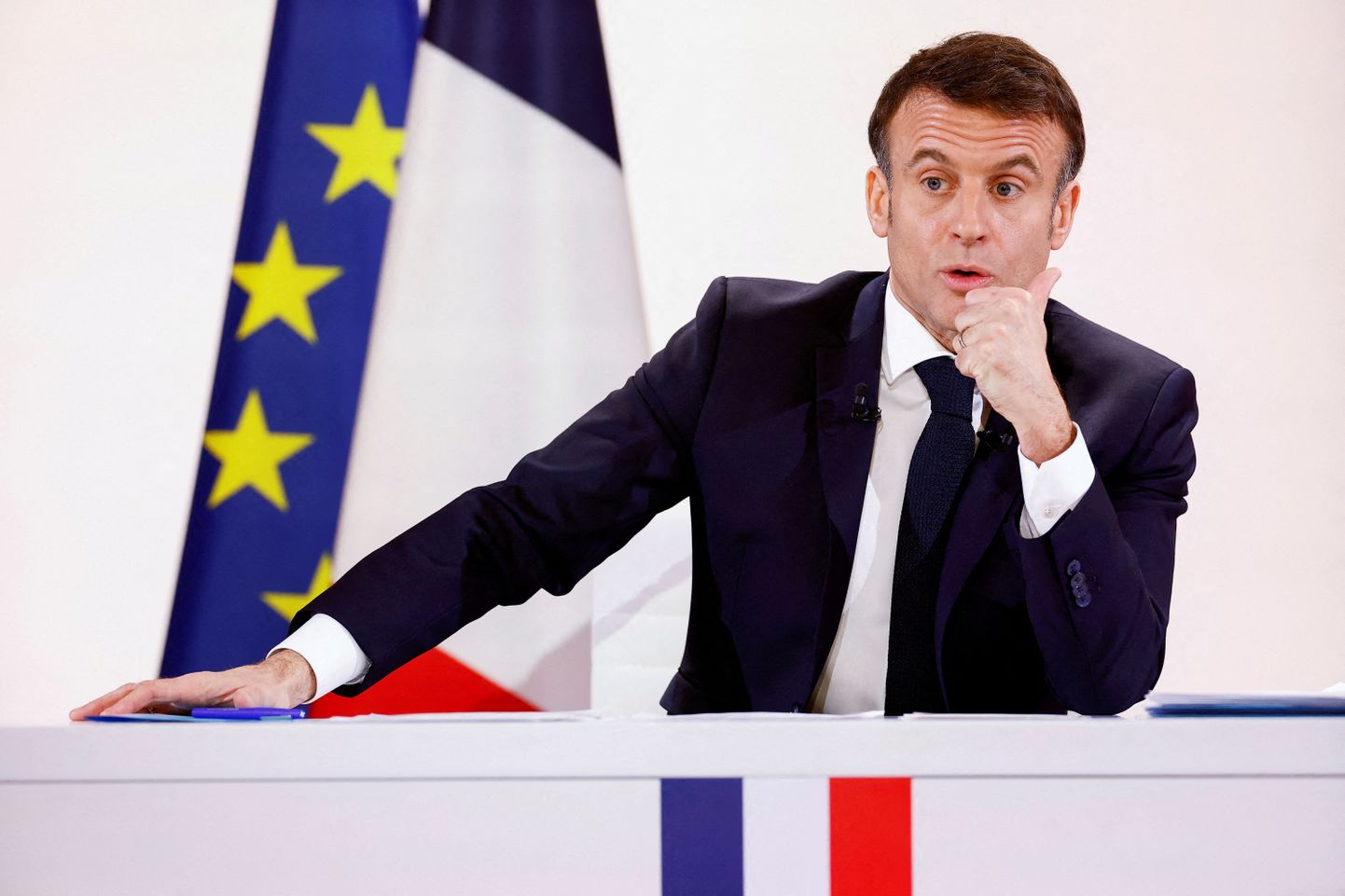 Prantsuse president Emmanuel Macron 16. jaanuaril Élysée palees pressikonverentsil.