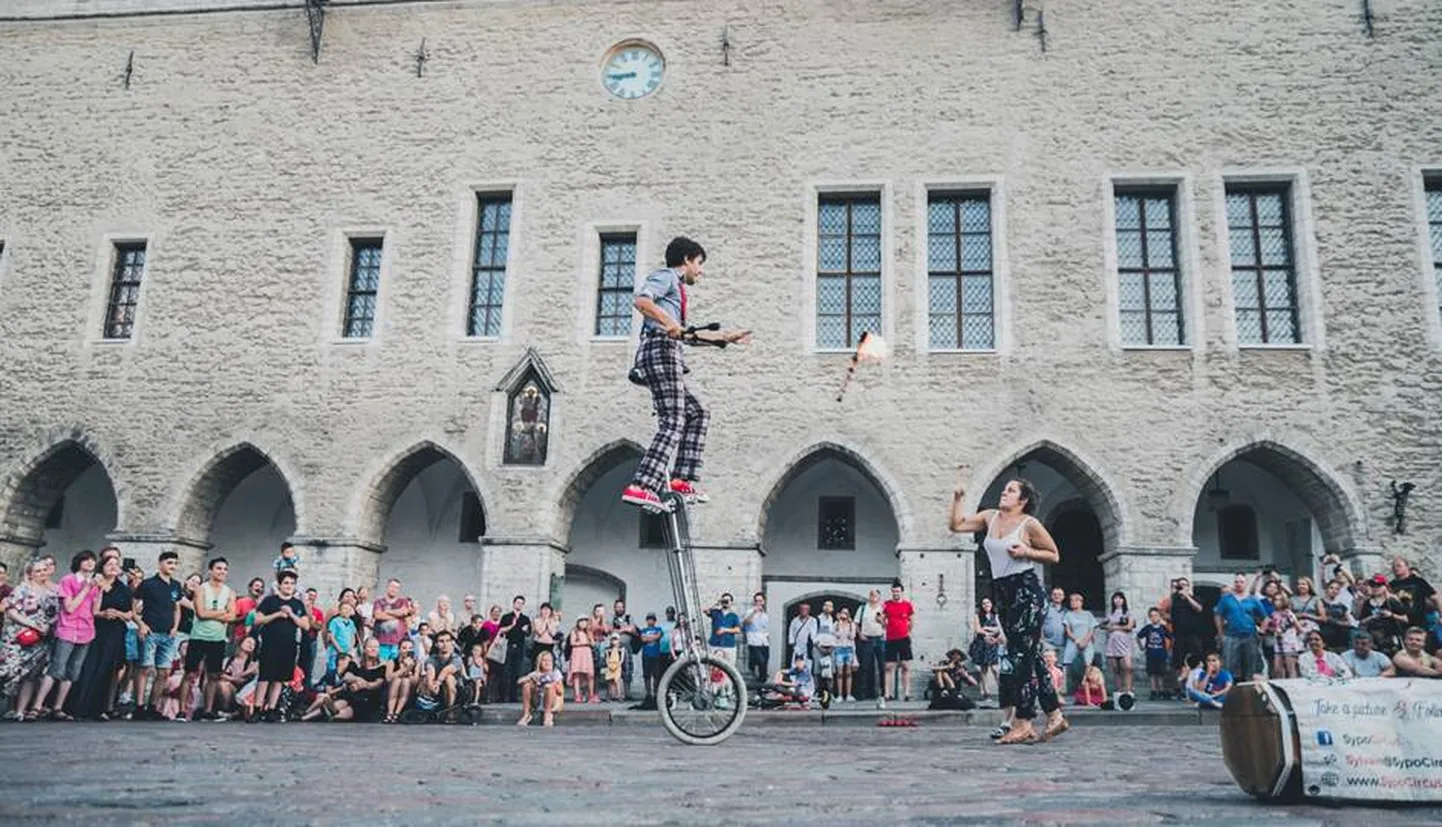 Tänavakunst Tallinna Vanalinna Päevadel.