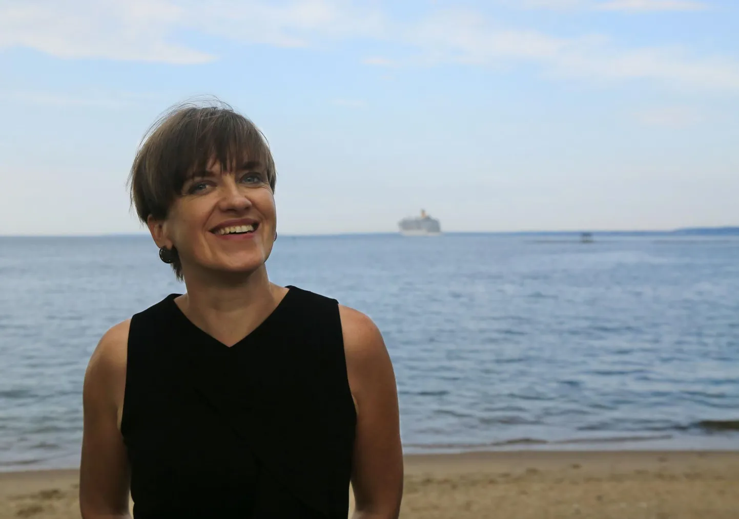 Maarja Kangro autorikäekirja iseloomustab sageli ülimalt irooniline suhtumine oma tegelastesse ja nende tegemistesse.  FOTO: Erakogu