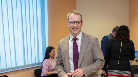 Mulgi vallavanem liitus sotsiaaldemokraatidega ning vaatab riigikogu poole