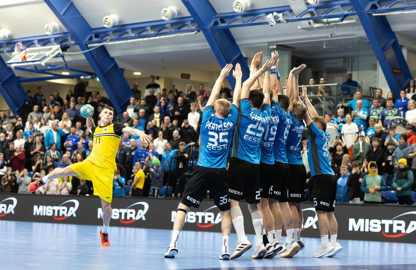 Eileõhtuses maailmameistrivõistluste kvalifikatsiooni teise faasi avamängus alistas Eesti käsipallikoondis kodusaalis Ukraina 32:29.