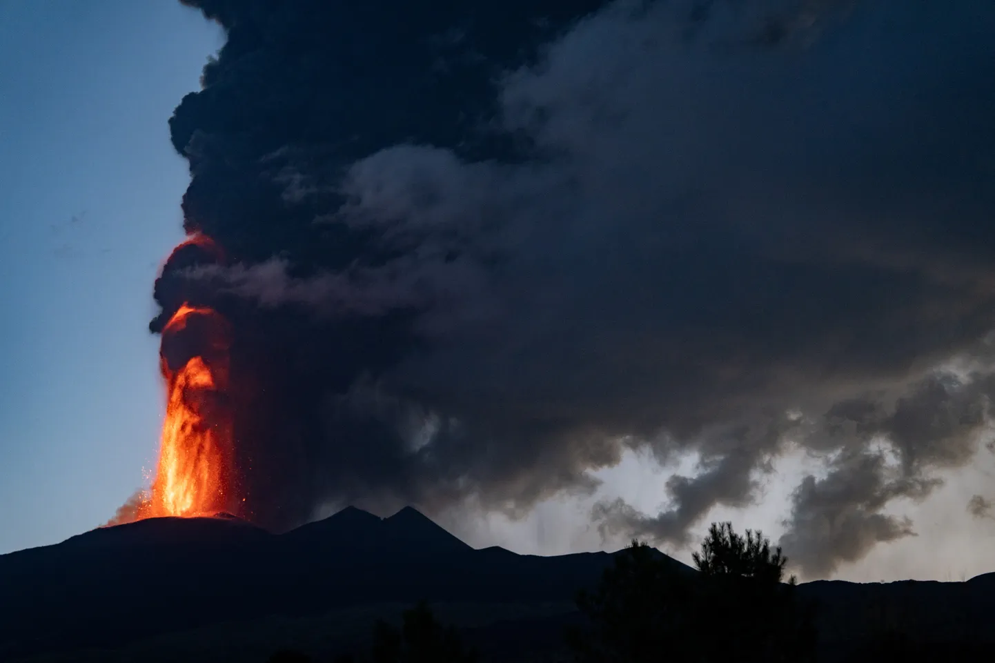 Purskav Etna vulkaan 4. augustil 2024