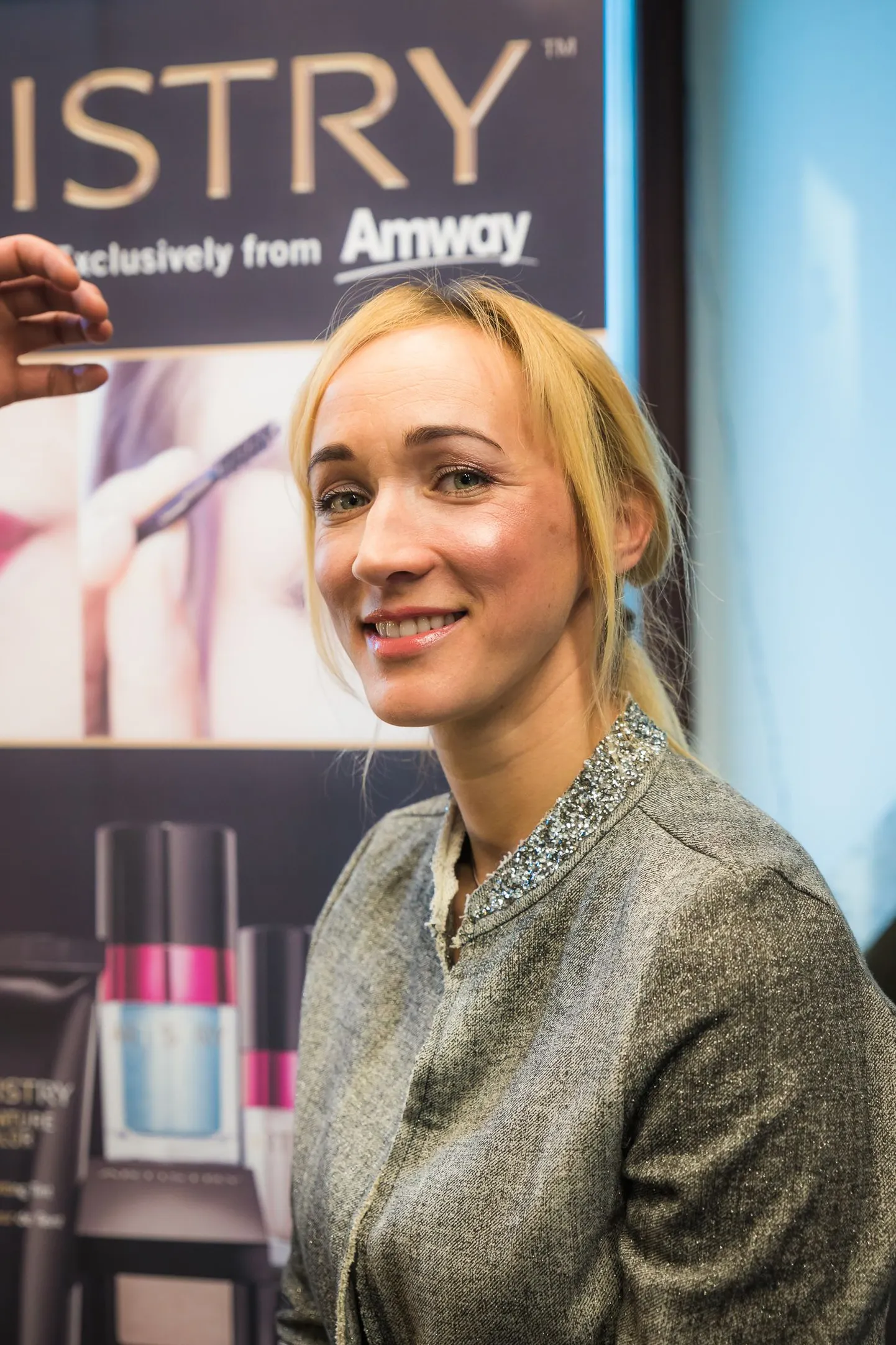 Liina Randpere ja  Amway iluekspert Andrzej Sawicki tervisehommikul stuudios Mila.