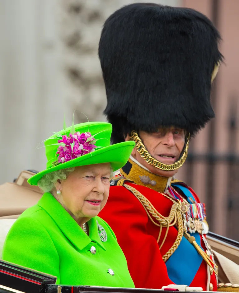 Elizabeth II ja Edinburghi hertsog kuninganna 90. sünnipäeval (2016)