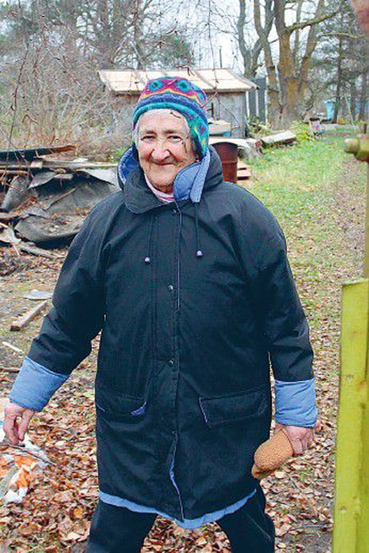 По словам 82-летней Екатерины Микшены, решение руководителей Таллиннского аэропорта придало ей сил, и теперь она может снова возиться на своем огороде.