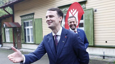 OTSEFOTOD ⟩ Endine Tallinna abilinnapea Aleksei Jašin liitub sotsidega