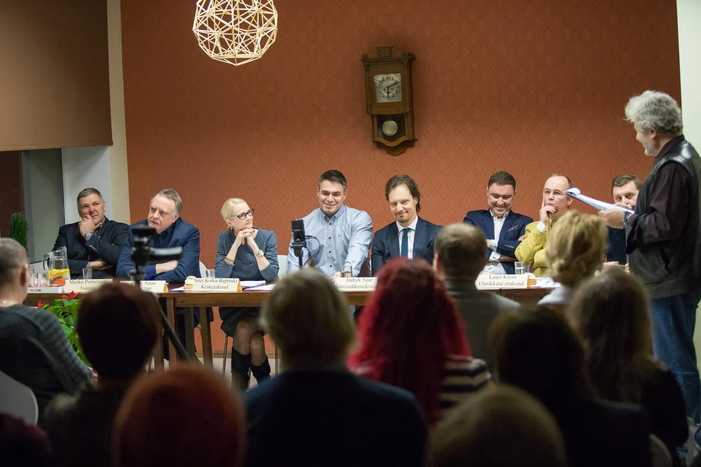 Debatil hiilgas igaüks oma liistudega