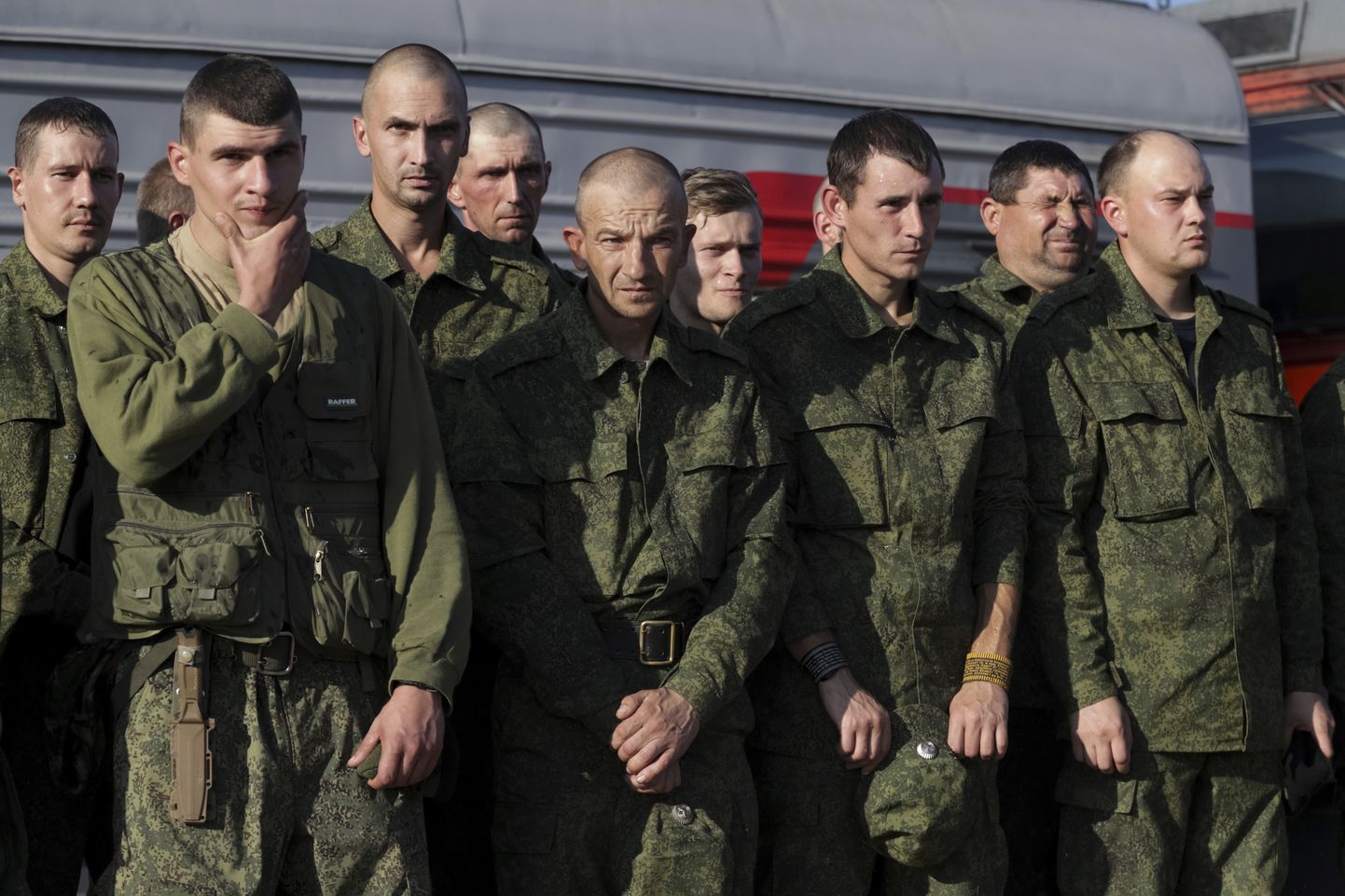Vene mobiliseeritud sõdurid Volgogradi oblastis Prudboi rongijaamas 29. septembril 2022.