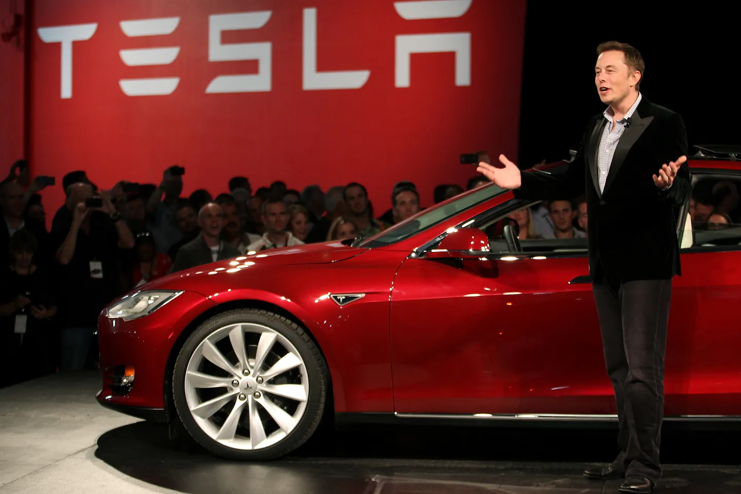 Tesla izpilddirektors Īlons Masks