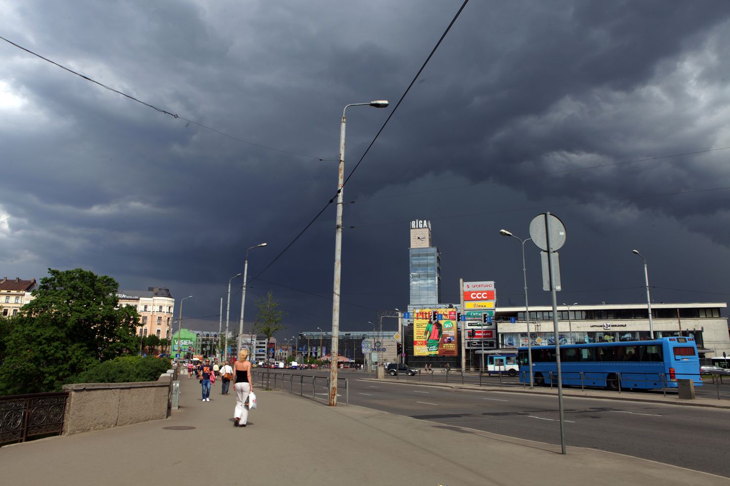 Rīgas centrs pirms negaisa.