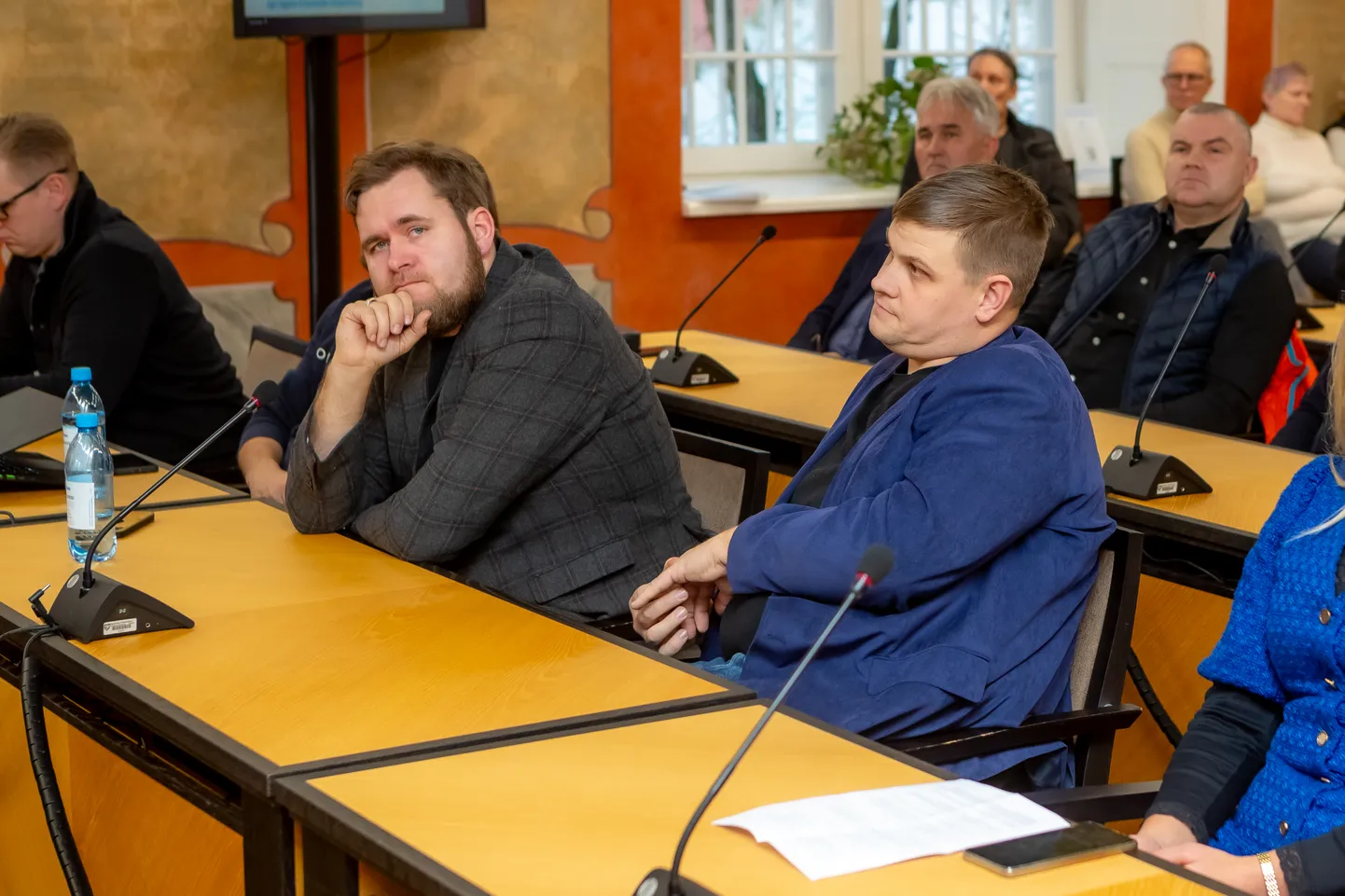 ARENDAJAD: Biojaama projektijuht Lauri Jasmin ja Mereranna ühistu juhatuse liige Artur Laul 28. novembril Kuressaare raekojas.