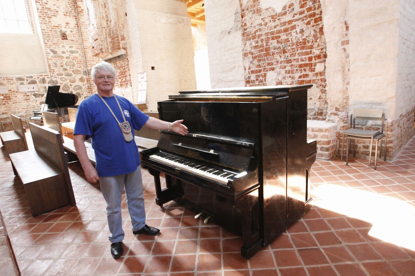 Alo Põldmäe on korraldanud arvukalt näitusi vanadest eesti klaveritest ja pianiinodest