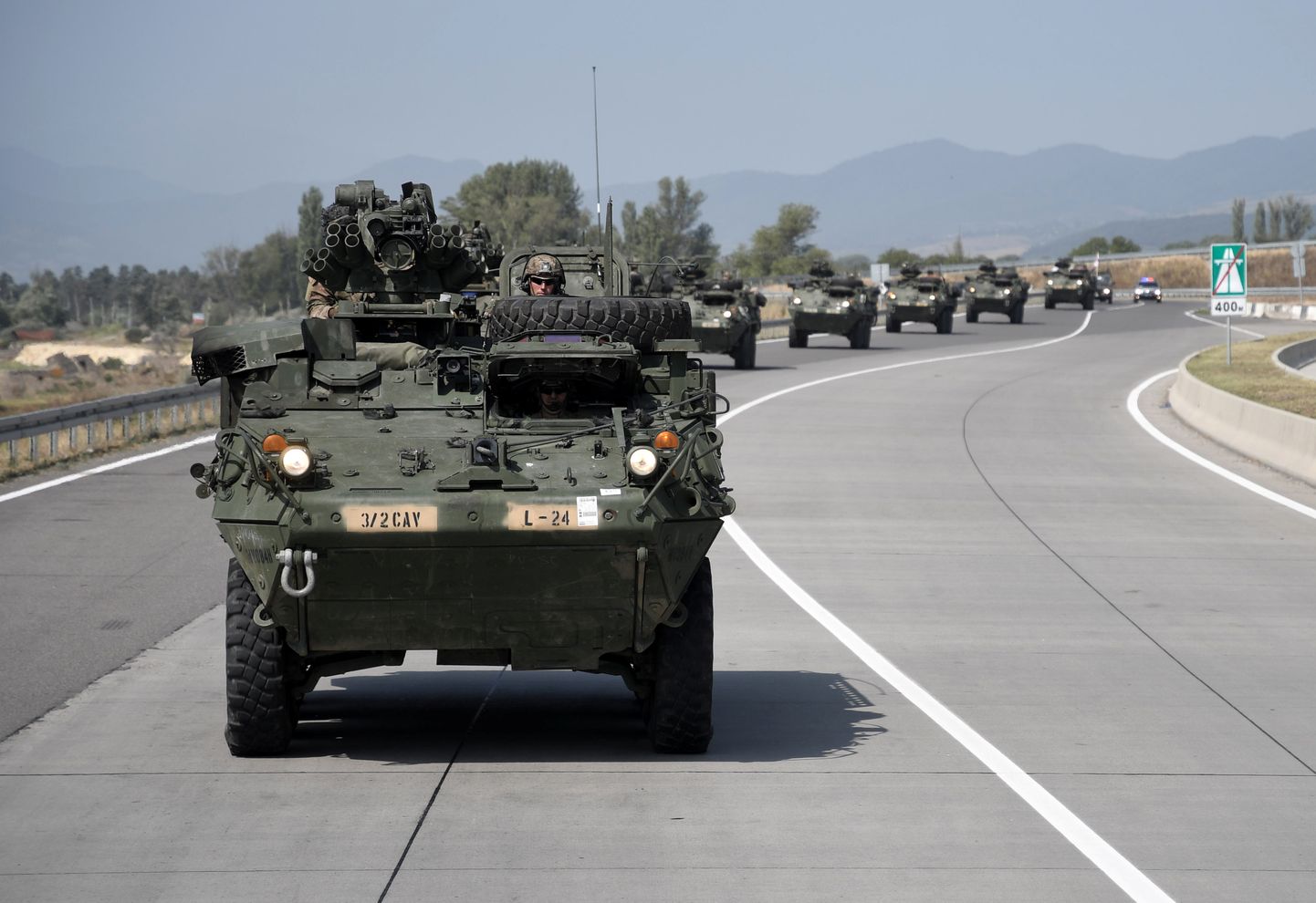 USA sõjatehnika Gori linna lähedal. Homme algab Gruusias NATO õppus Noble Partner 18.