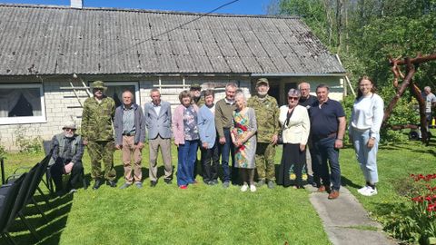 Kunstnik Paul Aavale annetati teeneterist