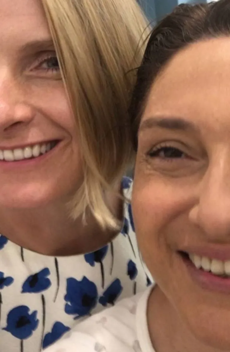 Elizabeth Gilbert (vasakul) ja Rayya Elias