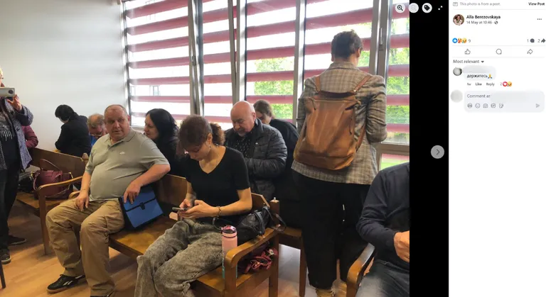 Berezovska regulāri ziņo par notiekošo “Baltijas antifašistu” lietā. Attēlā Žguns un Andrijeca 2025.gada 14.maijā. Foto: A.Berezovskas FB profils