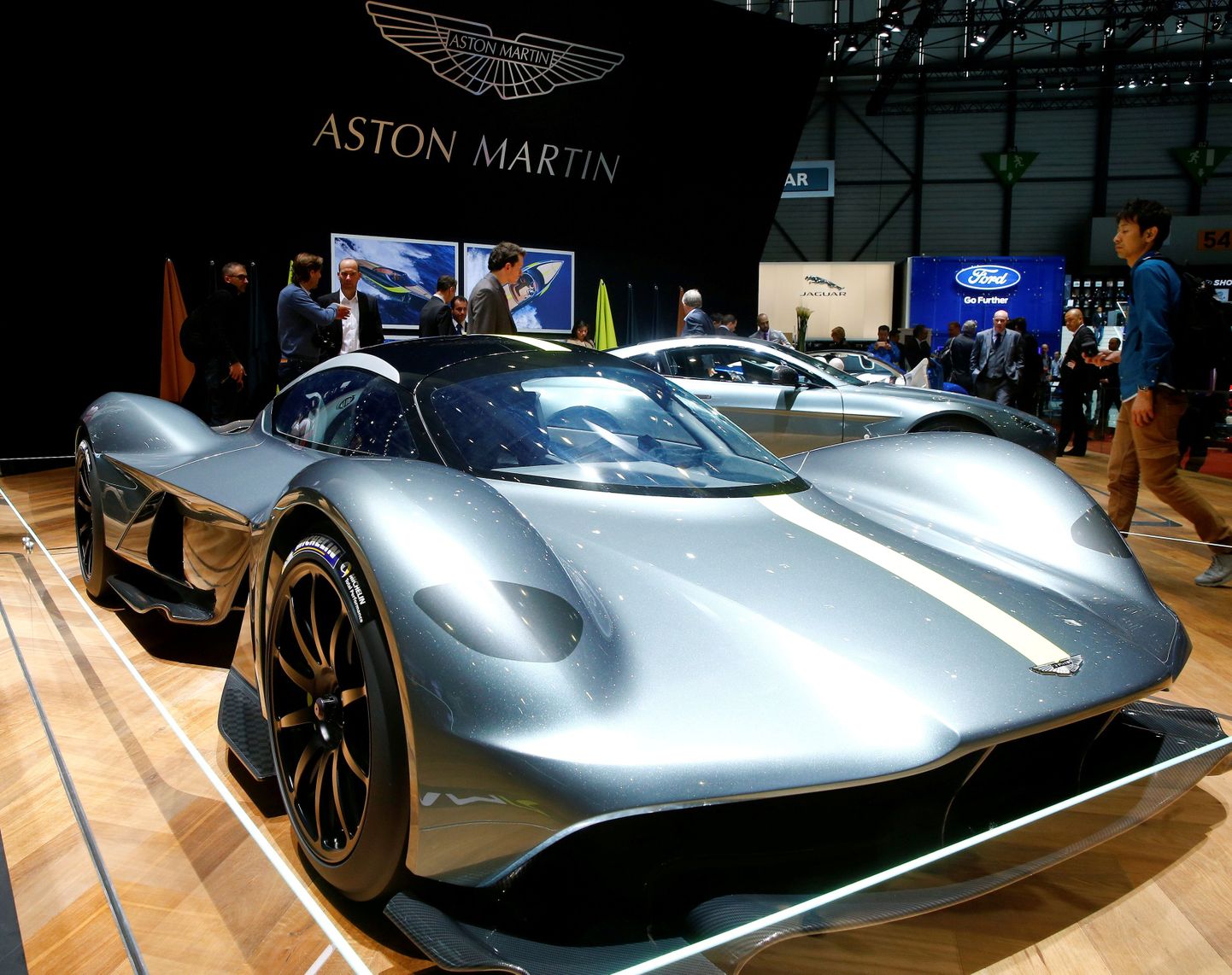 Aston Martin Valkyrie.