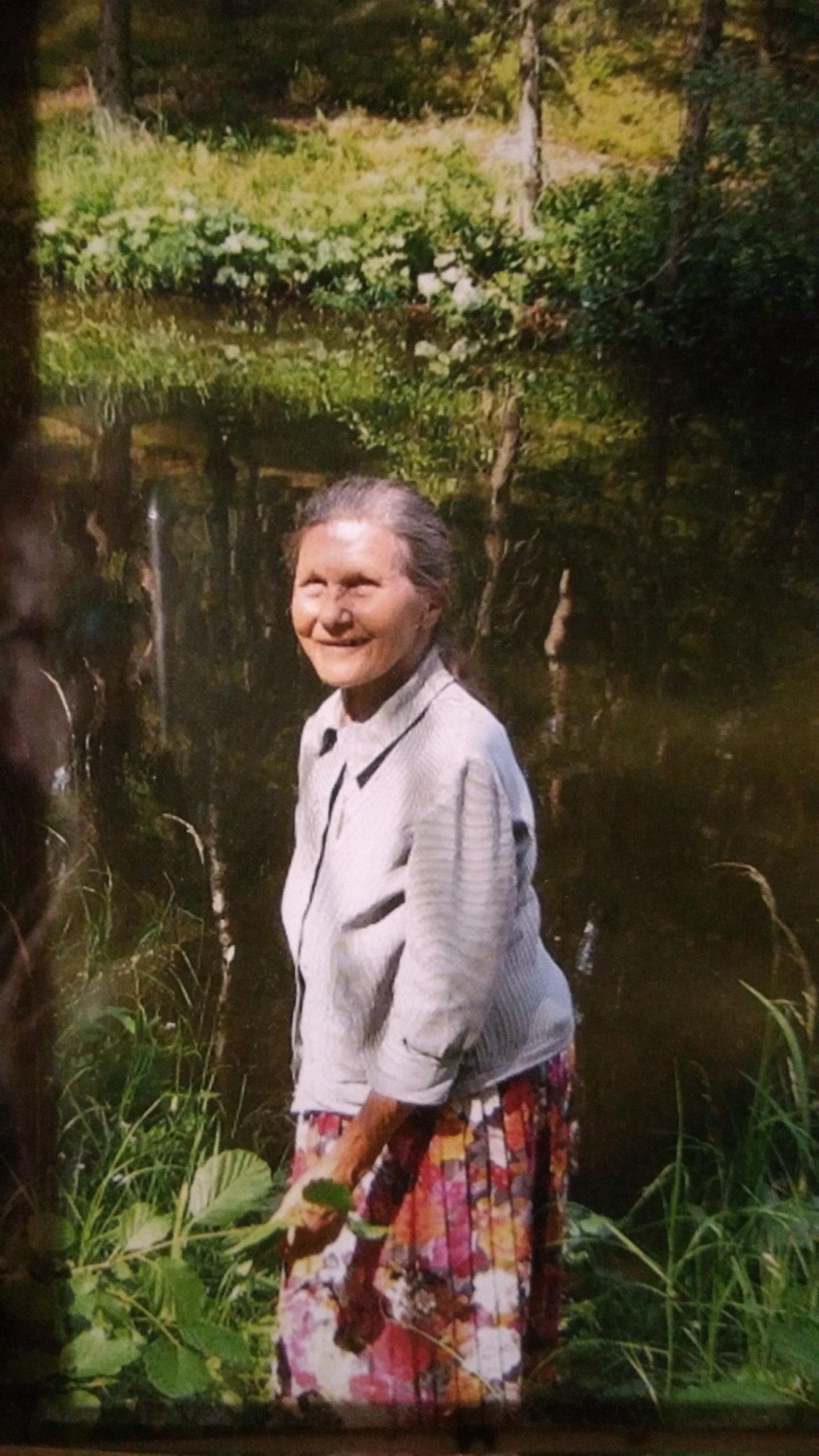 96-aastaselt käis Ella veel iseseisvalt saunas ning sajaselt hoovi peal.