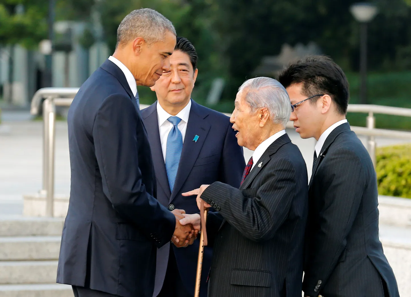 Обама посетил Хиросиму, но не признал вины США.