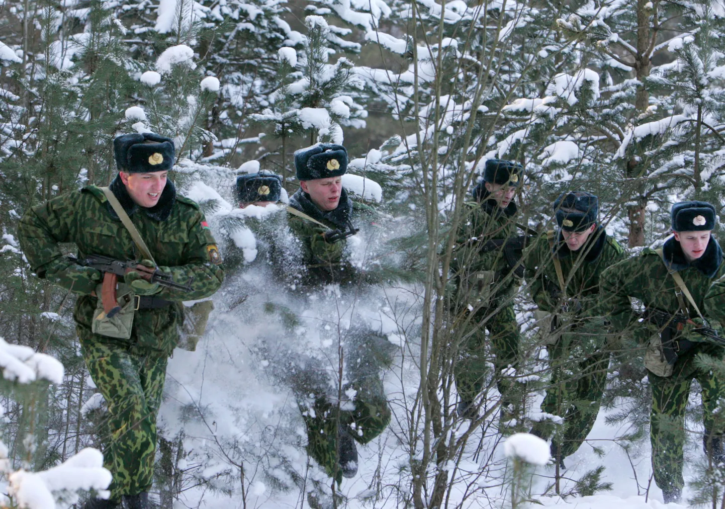 Valgevene sõdurid.