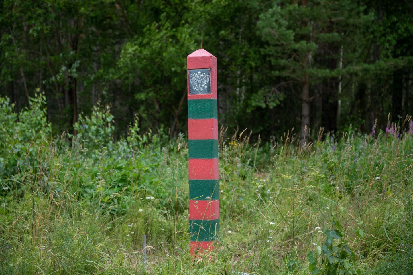Eesti-Vene kontrolljoonel olevaid piiriposte iga soovija pildistada ei tohi.