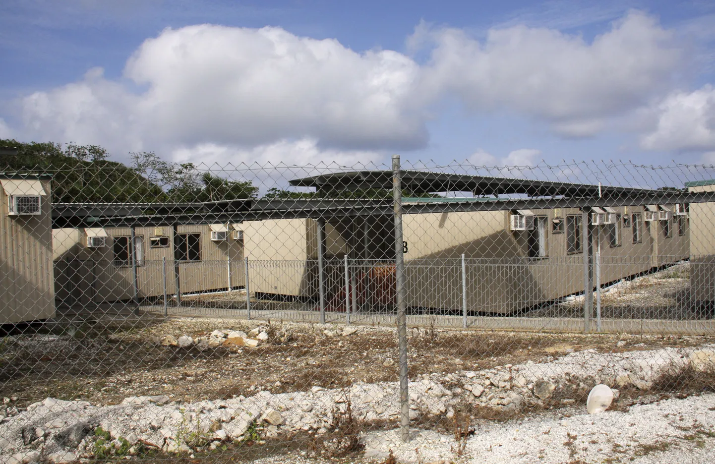 Центр на Острове Рождества, где содержатся беженцы. Фактически тюрьма.