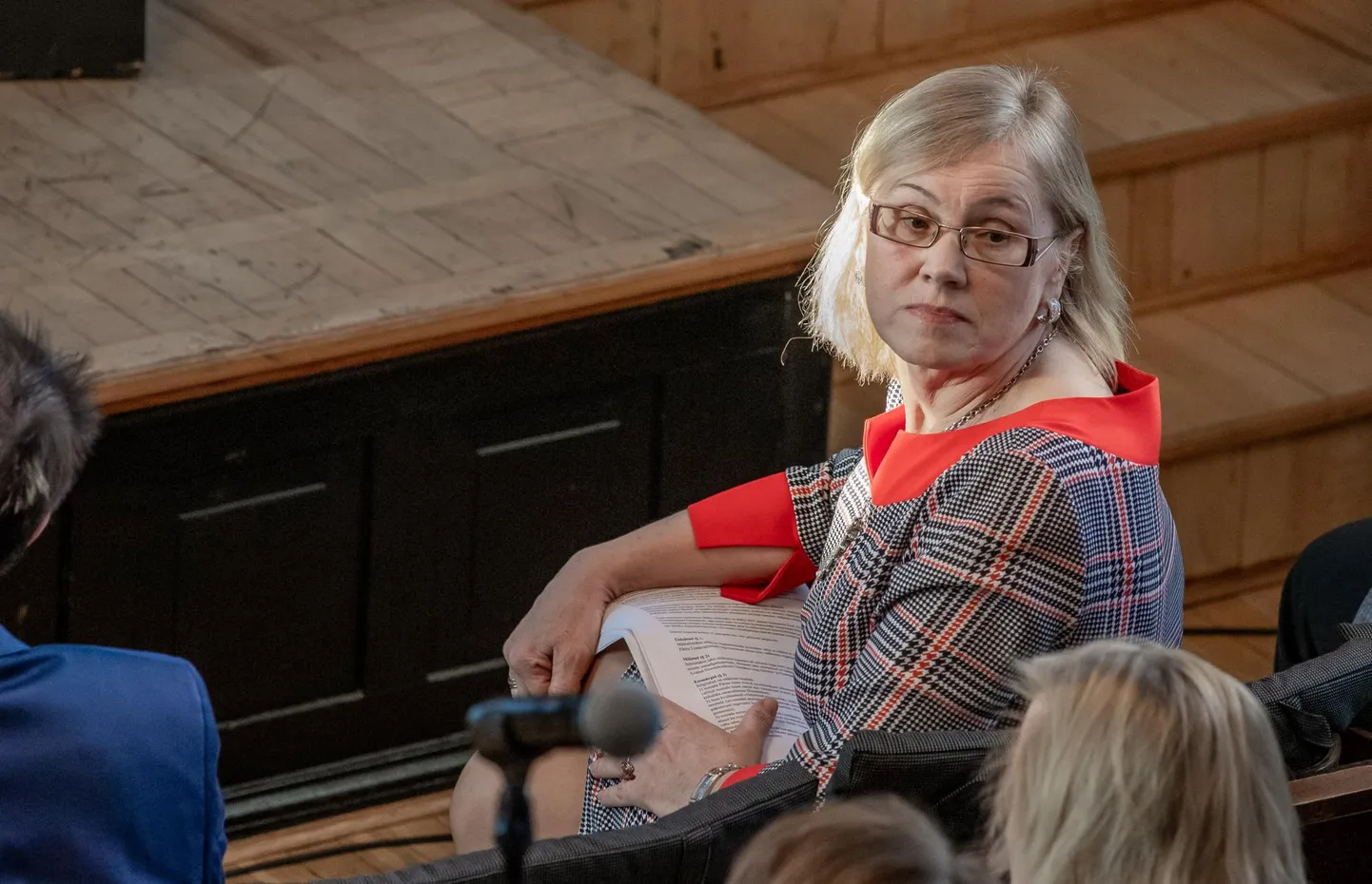 Pärnu abilinnapea Varje Tipu umbusaldamine kukkus linnavolikogus läbi ja ta jätkab oma ametis.