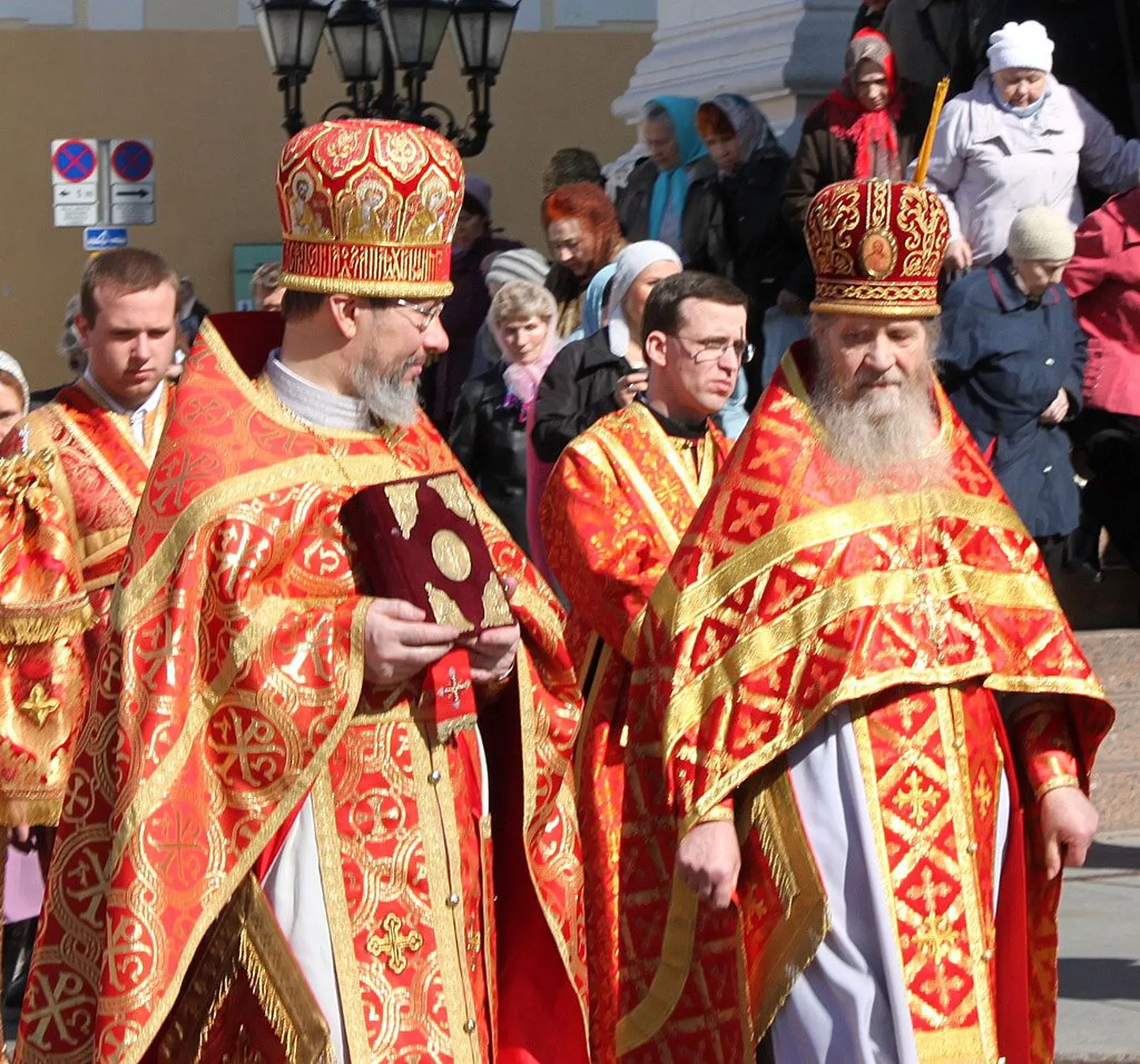 Митрополит Иларион (слева) и митрополит Корнилий.